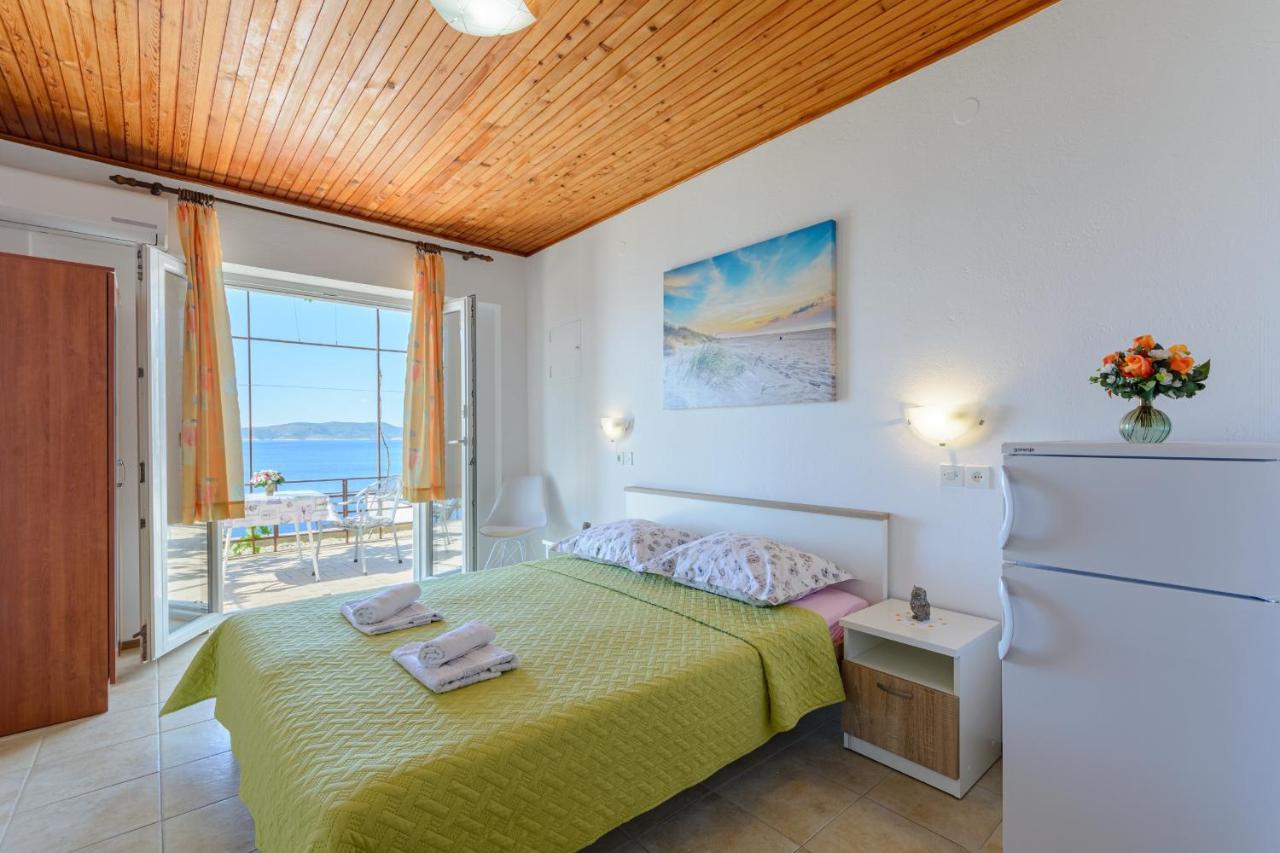 Rooms Sani Брела Экстерьер фото